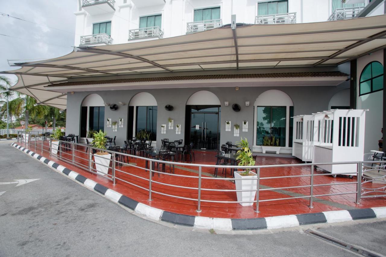 Klana Beach Resort Port Dickson Exterior photo