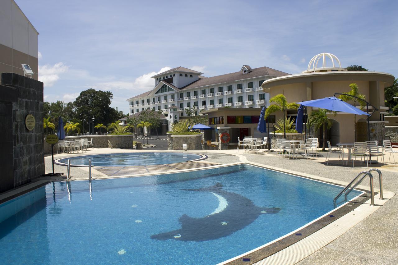 Klana Beach Resort Port Dickson Exterior photo